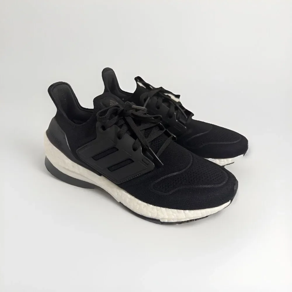 Adidas ULTRABOOST 22 Women's Running Shoe Size 8 - Picture 3 of 10